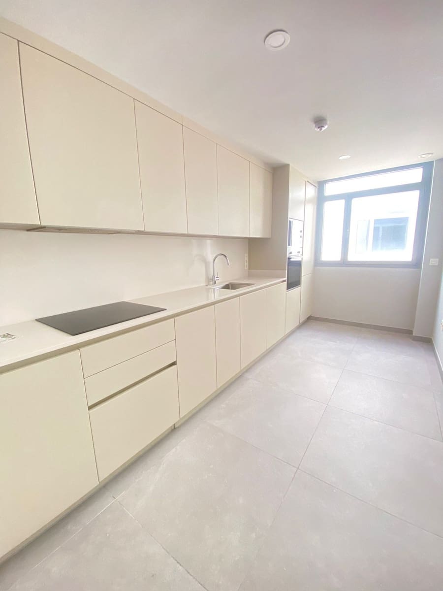 3 bedroom Apartment for sale in Elviria with pool - € 999,000 (Ref: 9480533)