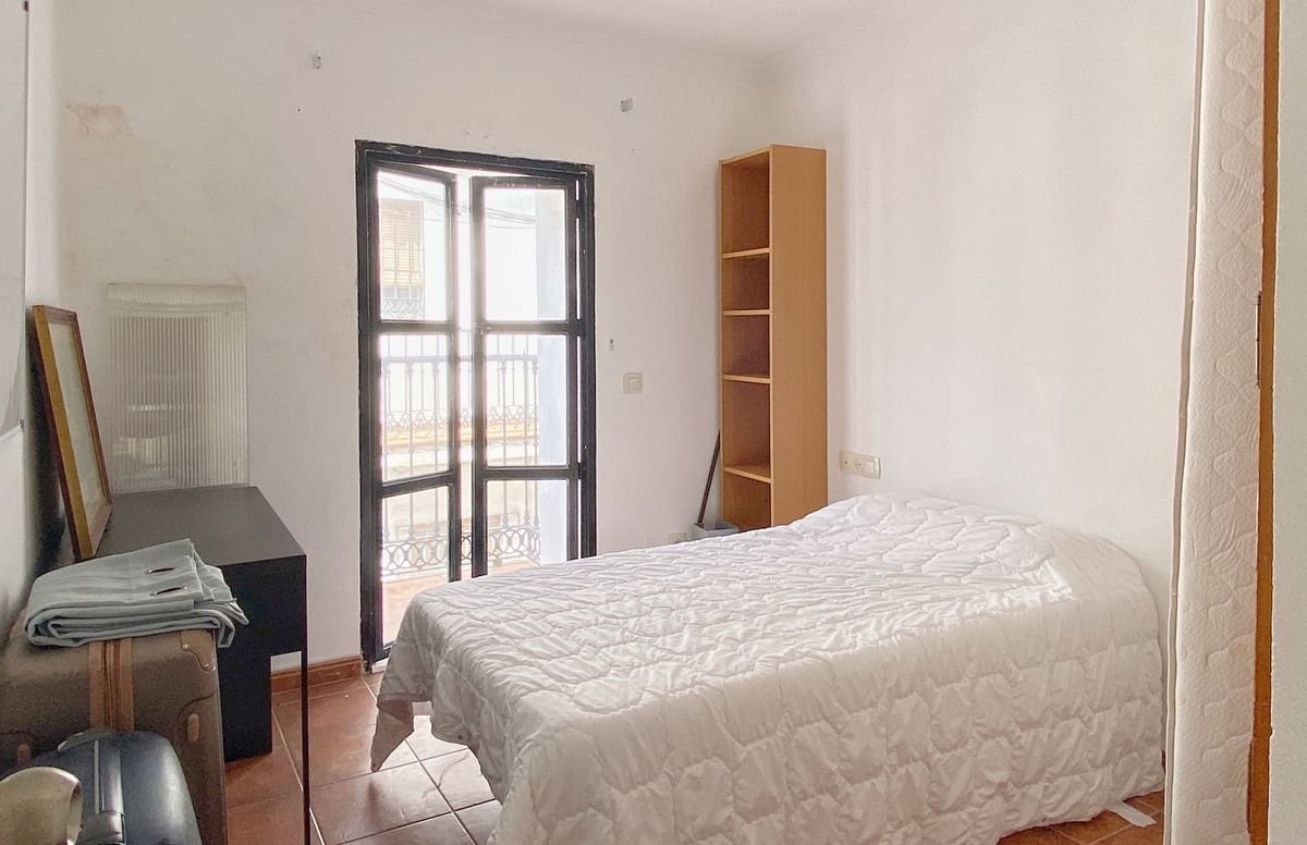 7 soveværelse Byhus til salg i Marbella - € 999.999 (Ref: 9480535)