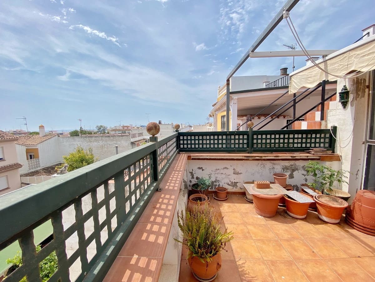 7 soveværelse Byhus til salg i Marbella - € 999.999 (Ref: 9480535)