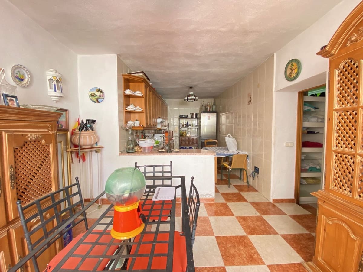 7 soveværelse Byhus til salg i Marbella - € 999.999 (Ref: 9480535)