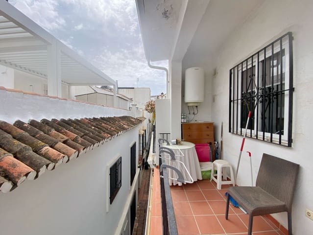 Casa de 7 habitaciones en Marbella en venta - 2.100.000 € (Ref: 9480535)