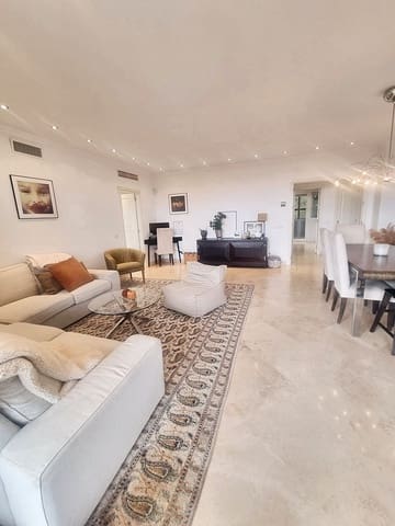 3 bedroom Penthouse for sale in El Paraiso, Estepona - € 1,000,000 (Ref: 9480538)