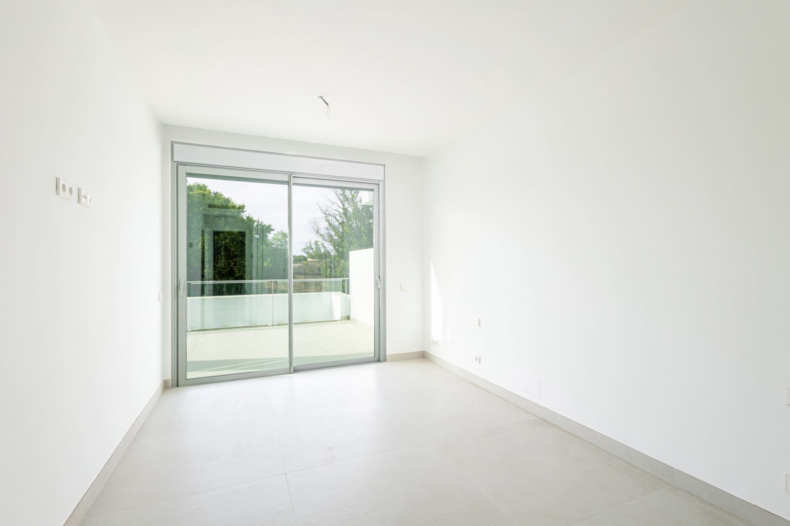 3 soveværelse Semi-Rækkehus til salg i San Pedro de Alcantara med swimmingpool garage - € 1.100.000 (Ref: 9480544)