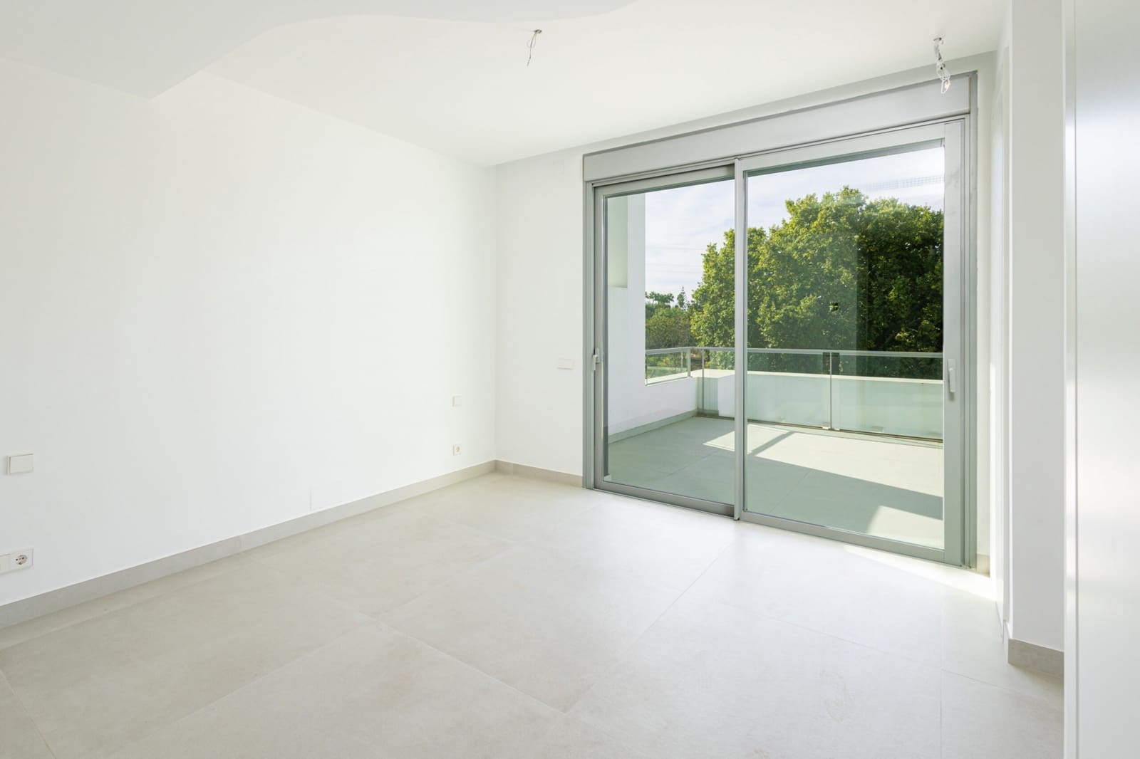 3 soveværelse Semi-Rækkehus til salg i San Pedro de Alcantara med swimmingpool garage - € 1.100.000 (Ref: 9480544)