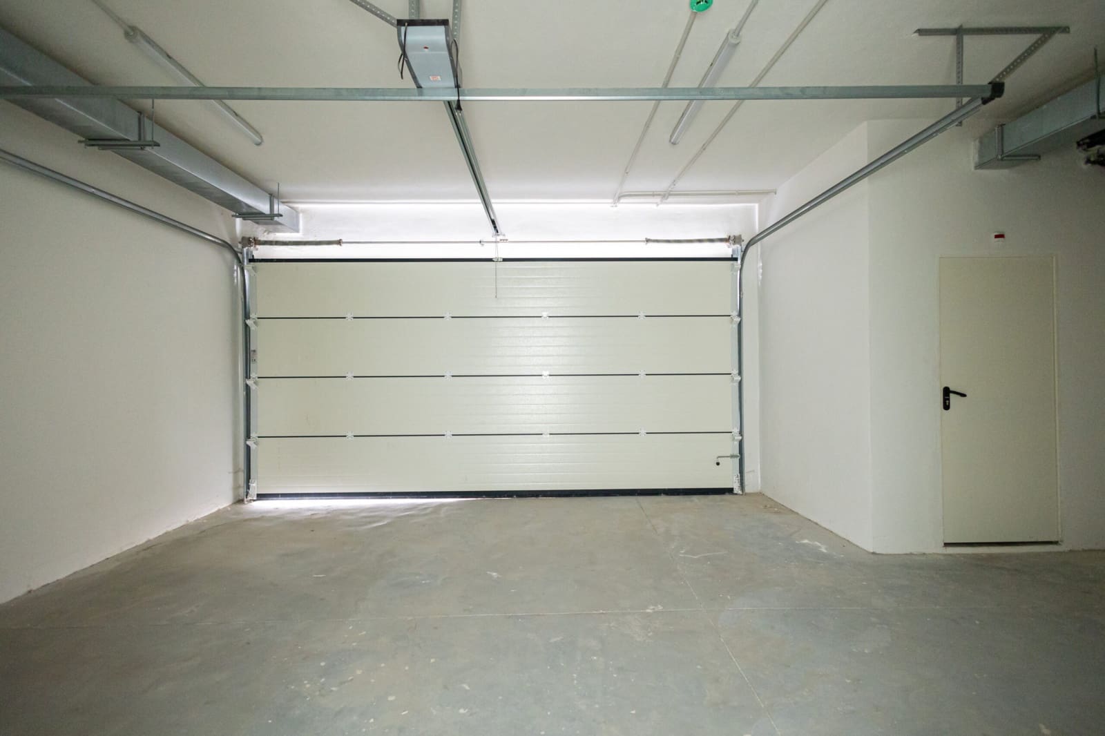 3 soveværelse Semi-Rækkehus til salg i San Pedro de Alcantara med swimmingpool garage - € 1.100.000 (Ref: 9480544)