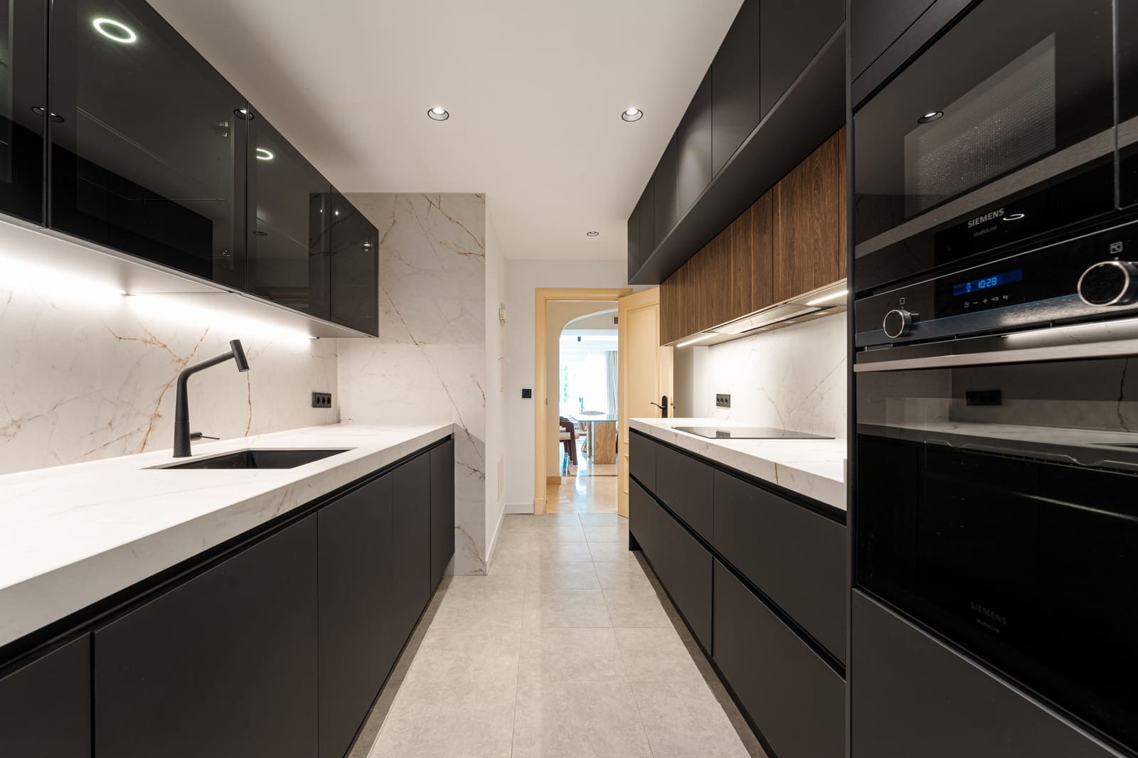 3 bedroom Apartment for sale in Golden Mile with pool - € 1,150,000 (Ref: 9480549)