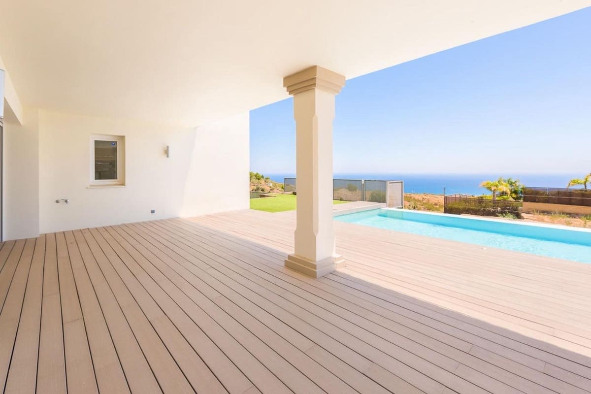 4 bedroom Villa for sale in Mijas with pool garage - € 1,400,000 (Ref: 9480558)