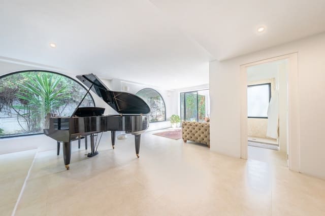 4 soverom Villa til salgs i Atalaya-Isdabe, Estepona med svømmebasseng - € 1 494 000 (Ref: 9480561)