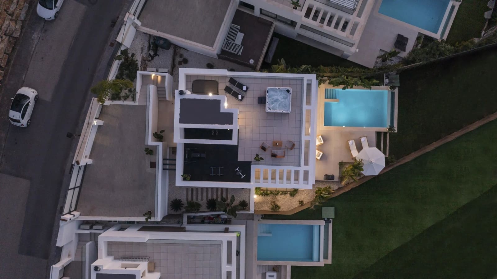 6 soveværelse Villa til salg i Estepona med swimmingpool - € 1.495.000 (Ref: 9480563)