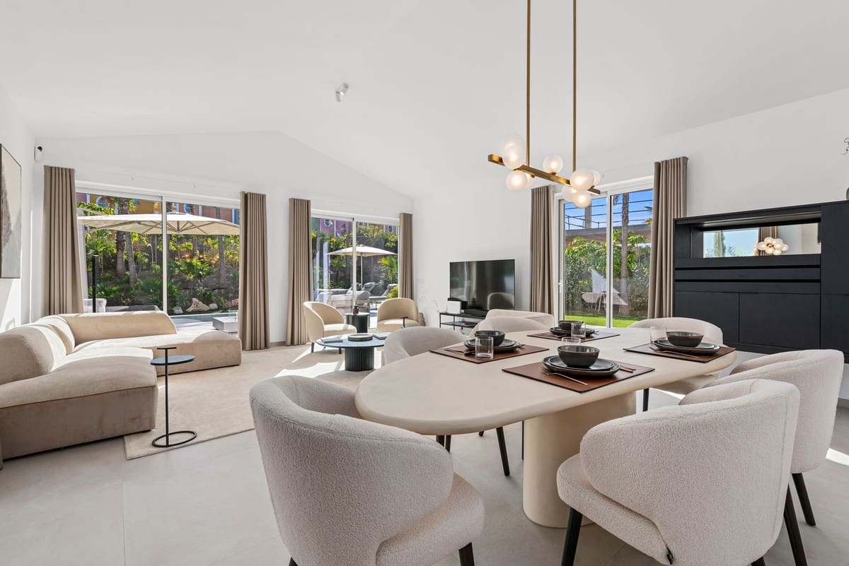 4 bedroom Villa for sale in Casares with pool garage - € 1,499,000 (Ref: 9480566)