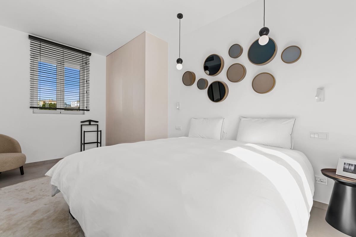 4 bedroom Villa for sale in Casares with pool garage - € 1,499,000 (Ref: 9480566)