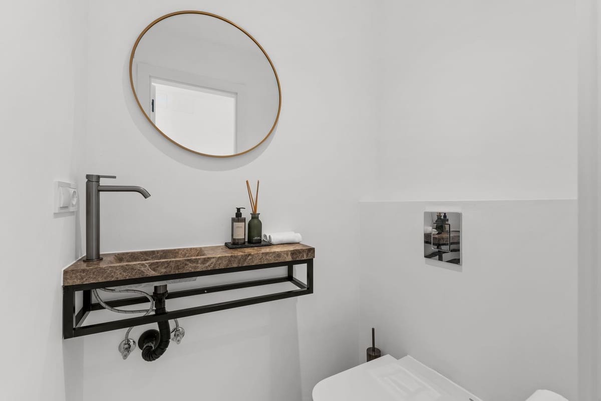 4 bedroom Villa for sale in Casares with pool garage - € 1,499,000 (Ref: 9480566)