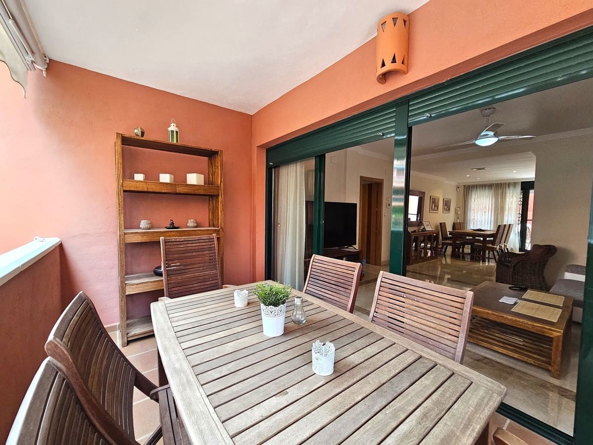 2 soveværelse Lejlighed til salg i Marbesa med swimmingpool - € 422.000 (Ref: 9481278)