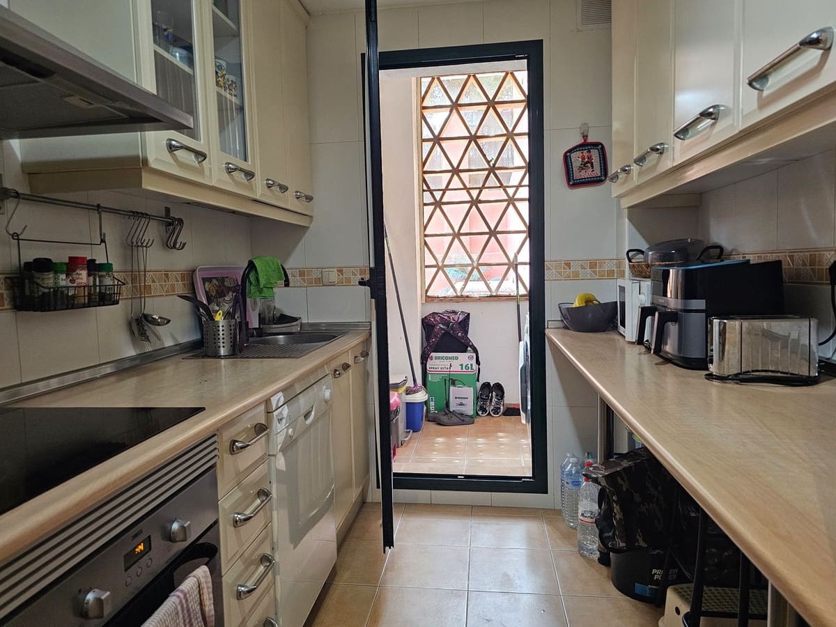 2 soveværelse Lejlighed til salg i Marbesa med swimmingpool - € 422.000 (Ref: 9481278)