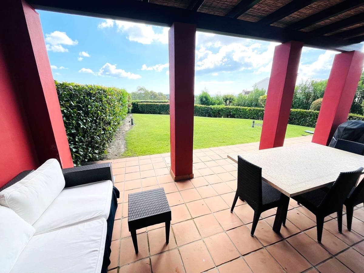 2 sypialnia Dom blizniak na sprzedaż w Sotogrande z basenem - 645 000 € (Ref: 9482115)