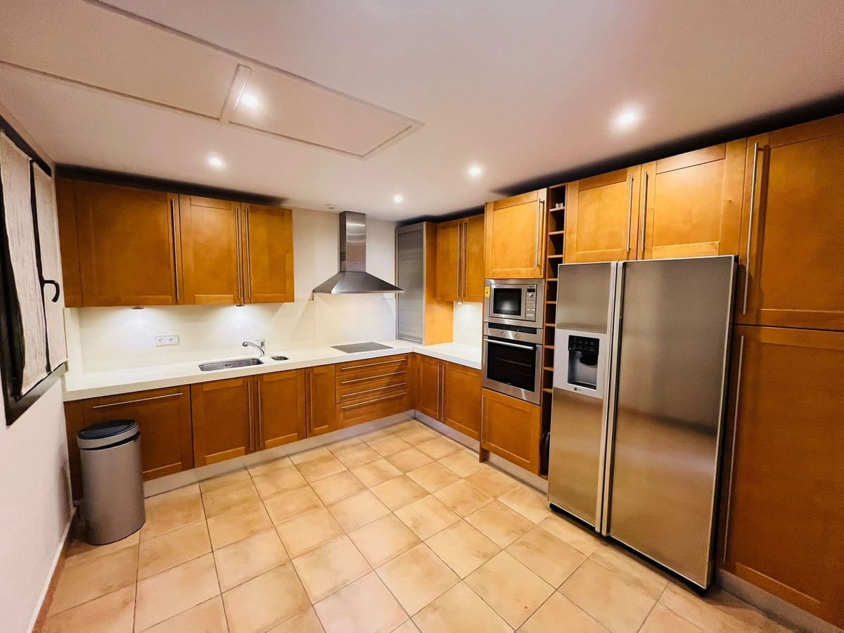 2 sypialnia Dom blizniak na sprzedaż w Sotogrande z basenem - 645 000 € (Ref: 9482115)