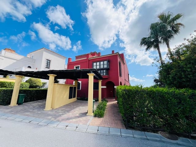 2 sypialnia Dom blizniak na sprzedaż w Sotogrande, San Roque z basenem - 645 000 € (Ref: 9482115)