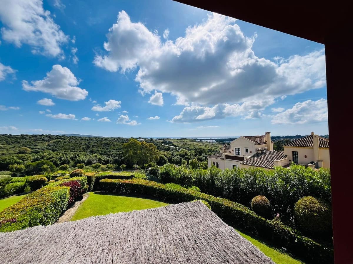 2 sypialnia Dom blizniak na sprzedaż w Sotogrande z basenem - 645 000 € (Ref: 9482115)