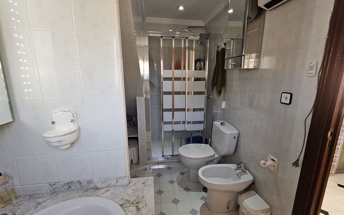 4 bedroom Villa for sale in Alhaurin de la Torre with pool - € 545,000 (Ref: 9483558)