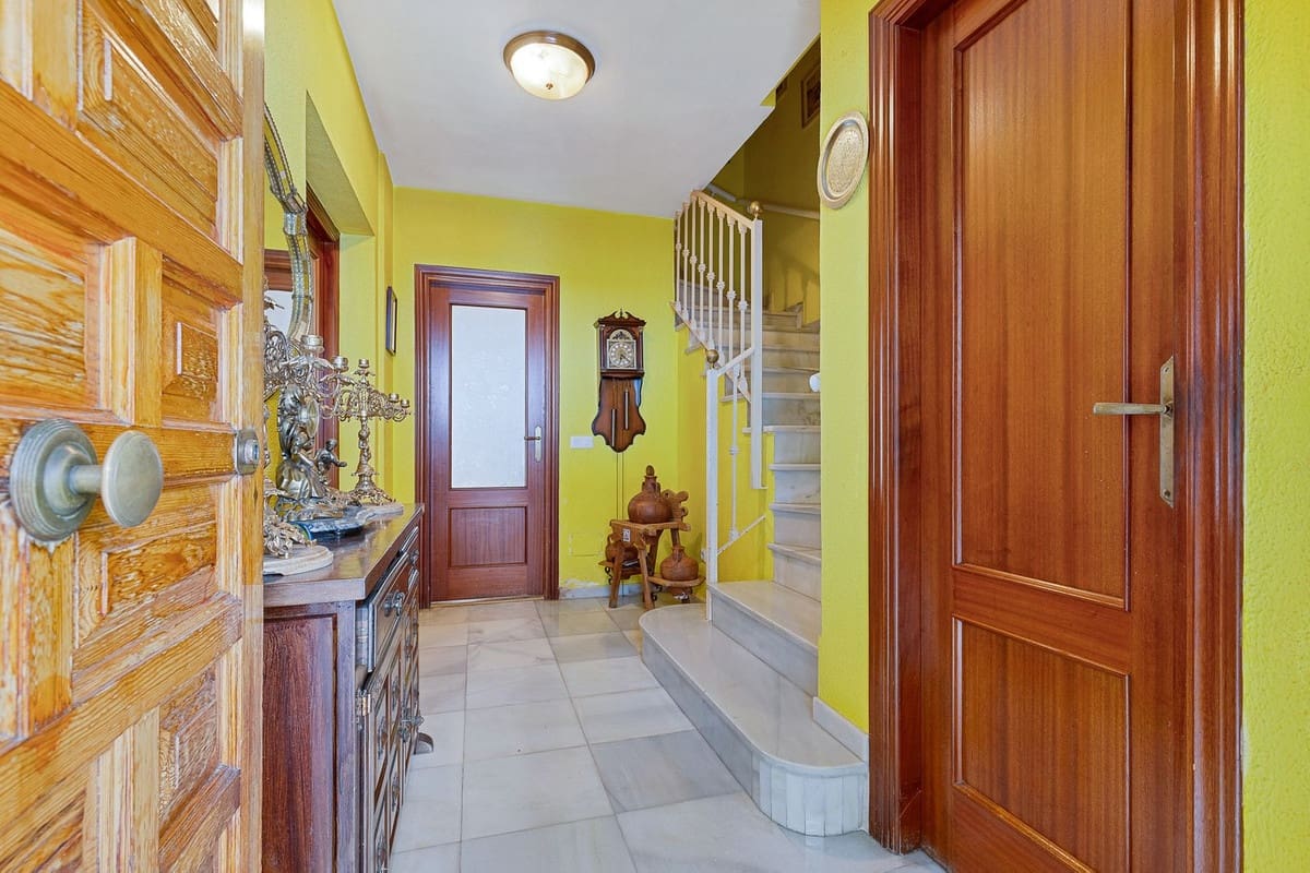 5 bedroom Townhouse for sale in Mijas - € 637,000 (Ref: 9483559)