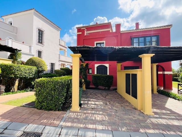 3 bedroom Semi-detached Villa for sale in Sotogrande, San Roque with pool - € 695,000 (Ref: 9485318)