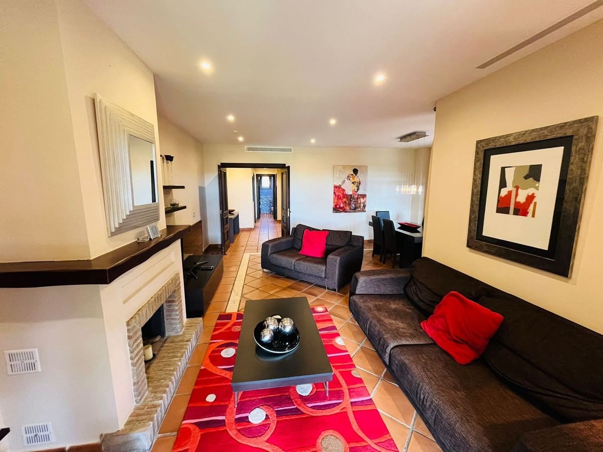 3 bedroom Semi-detached Villa for sale in Sotogrande with pool - € 695,000 (Ref: 9485318)