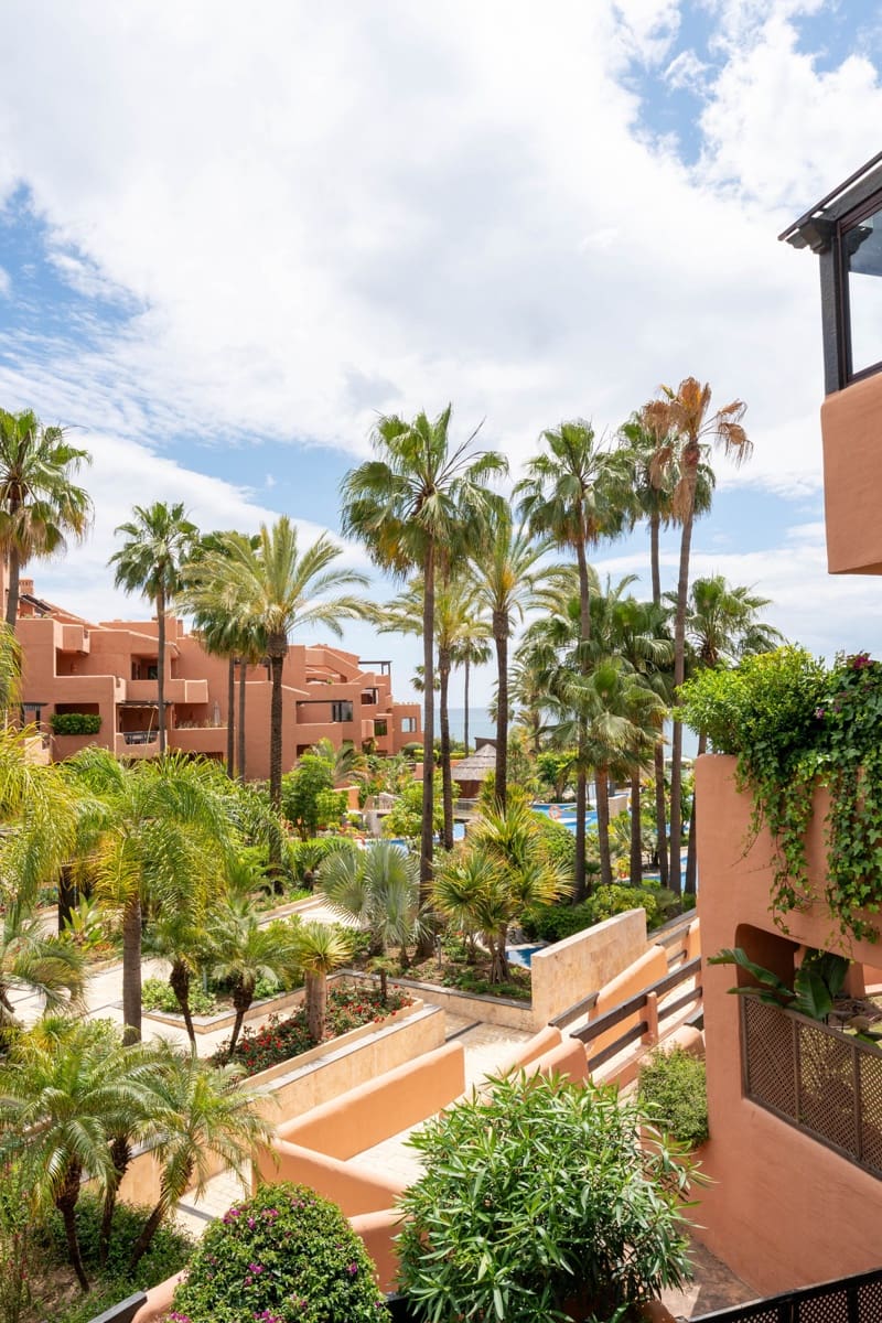 2 sypialnia Apartament na sprzedaż w Estepona z basenem - 895 000 € (Ref: 9485319)