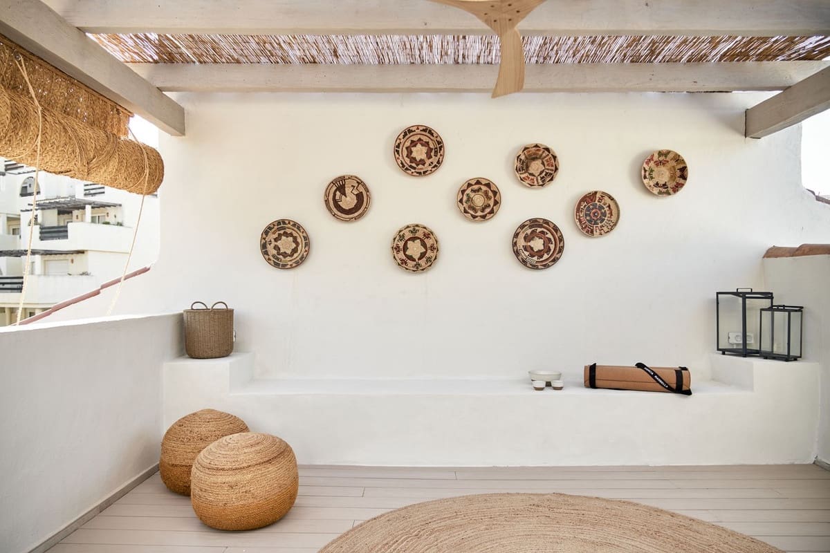 3 bedroom Townhouse for sale in El Paraiso with pool - € 549,000 (Ref: 9488396)