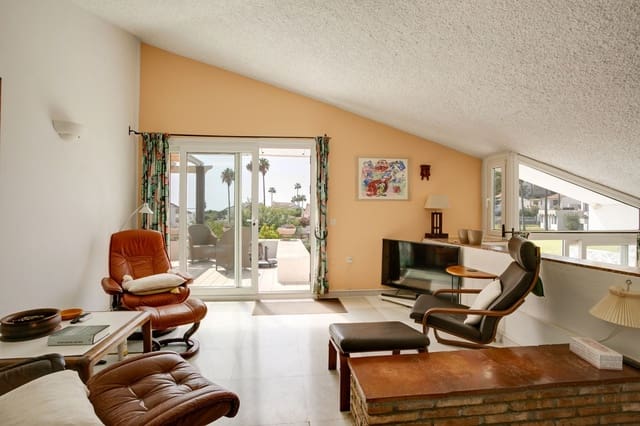 3 soverom Villa til salgs i Centro, Estepona med svømmebasseng - € 650 000 (Ref: 9488397)