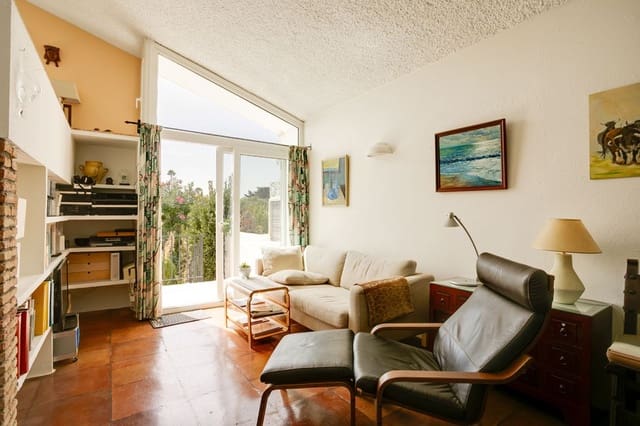 3 soverom Villa til salgs i Centro, Estepona med svømmebasseng - € 650 000 (Ref: 9488397)