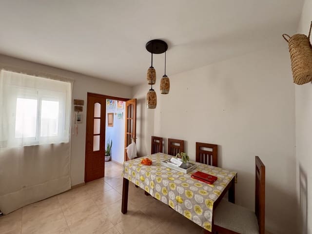 3 soverom Penthouse til salgs i Centro, Estepona med garasje - € 439 000 (Ref: 9488399)