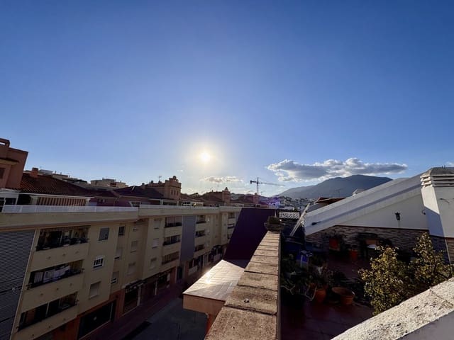 3 soverom Penthouse til salgs i Centro, Estepona med garasje - € 439 000 (Ref: 9488399)