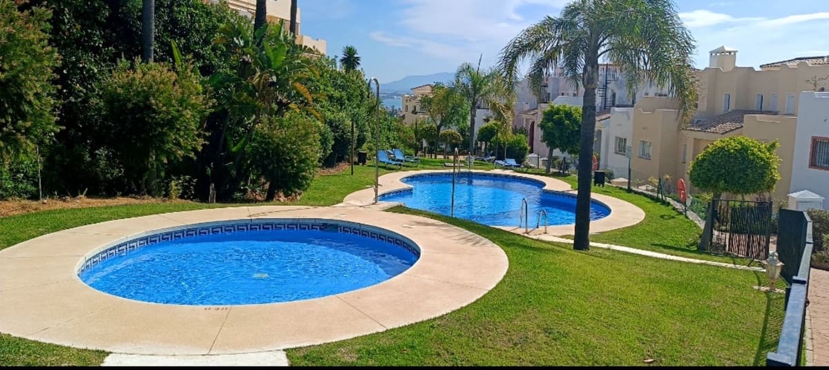 3 bedroom Apartment for sale in Bahia de Casares with pool - € 479,000 (Ref: 9488763)