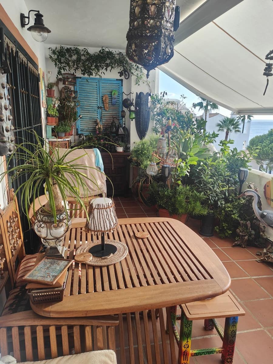 3 bedroom Apartment for sale in Bahia de Casares with pool - € 479,000 (Ref: 9488763)