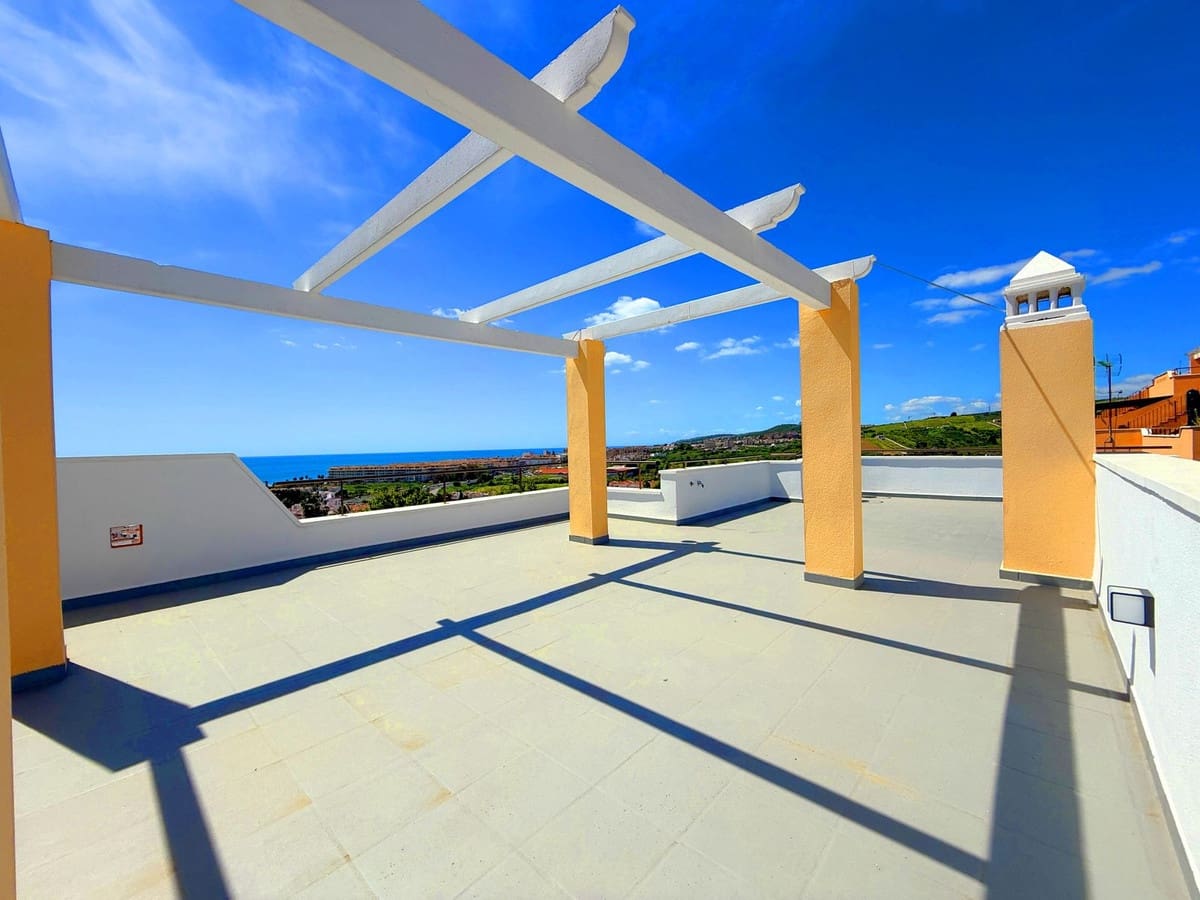 2 chambre Penthouse à vendre à Bahia de Casares avec piscine garage - 485 000 € (Ref: 9499034)