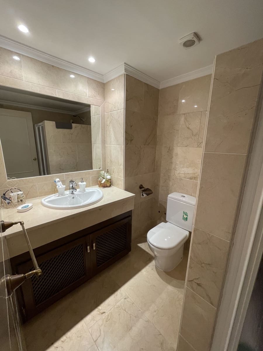 4 slaapkamer Huis te koop in Los Monteros met zwembad - € 550.000 (Ref: 9504451)