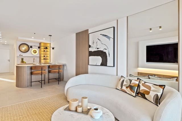 2 slaapkamer Appartement te koop in Centro ciudad, Fuengirola met zwembad - € 699.000 (Ref: 9504453)