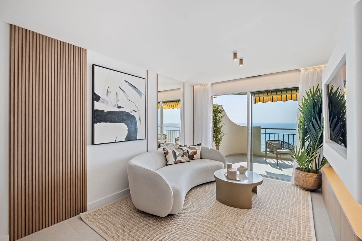 2 slaapkamer Appartement te koop in Fuengirola met zwembad - € 699.000 (Ref: 9504453)