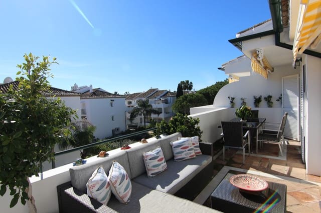 2 quarto Apartamento para venda em Atalaya-Isdabe, Estepona com piscina - 495 000 € (Ref: 9504580)
