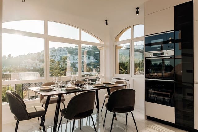 3 bedroom Apartment for sale in La Quinta, Benahavís - € 795,000 (Ref: 9504581)