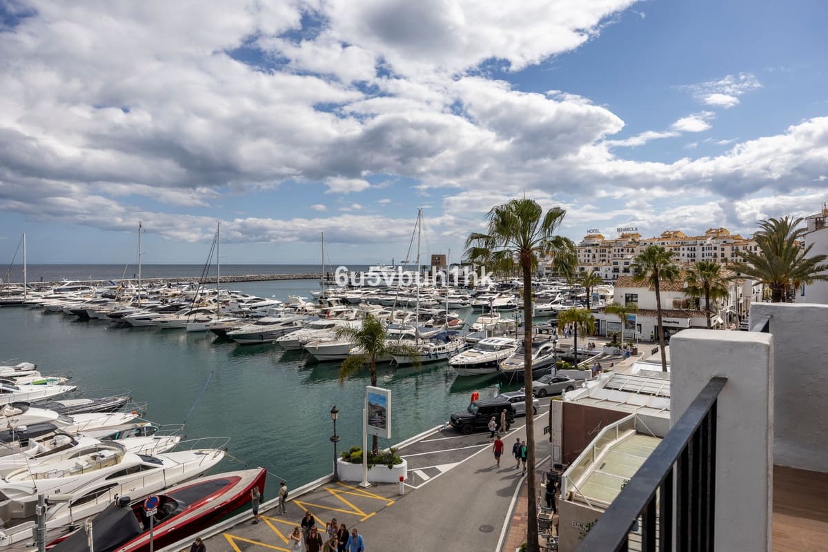 2 soveværelse Penthouse til salg i Puerto Banus - € 870.000 (Ref: 9504582)