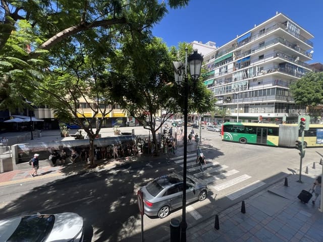 Apartamento de 2 habitaciones en Centro ciudad, Fuengirola en venta - 450.000 € (Ref: 9509112)