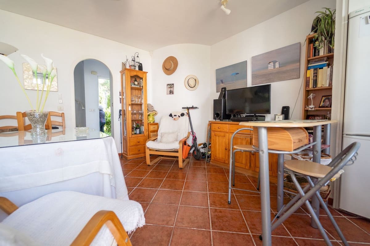 2 makuuhuone Paritalo myytävänä paikassa Mijas Costa mukana uima-altaan - 460 000 € (Ref: 9509113)