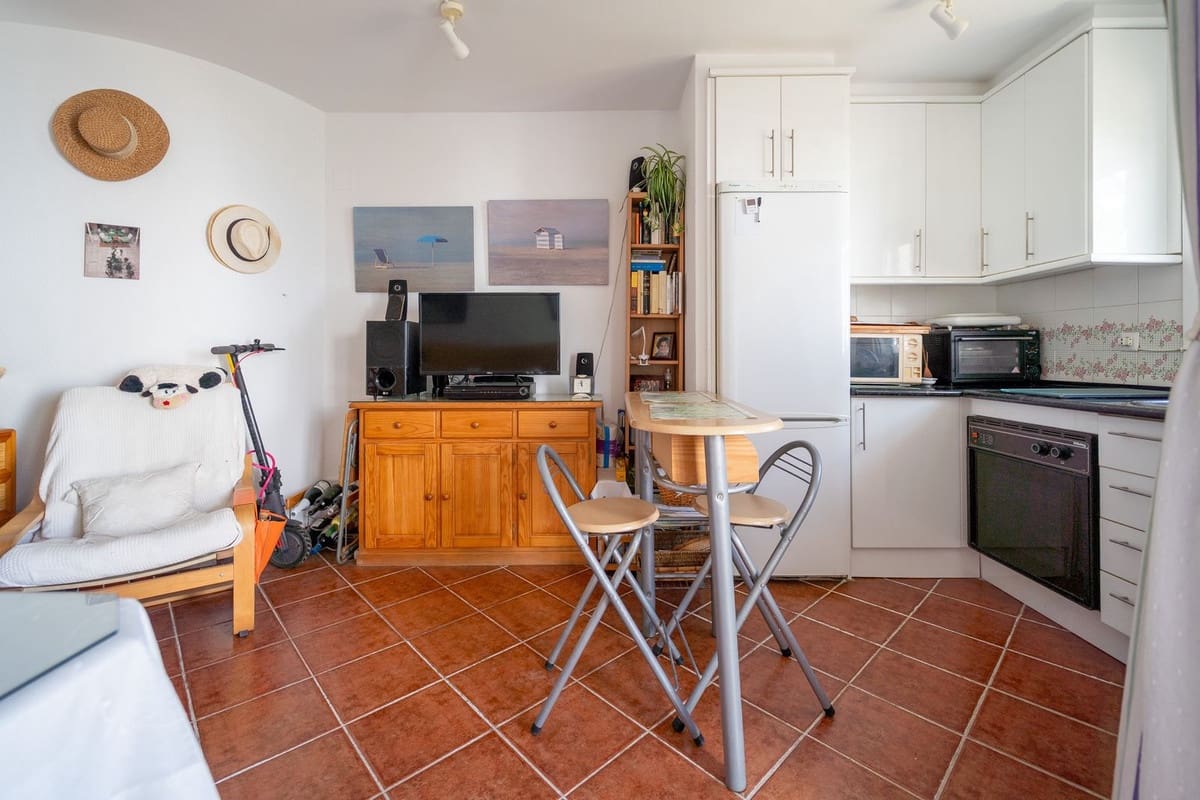 2 makuuhuone Paritalo myytävänä paikassa Mijas Costa mukana uima-altaan - 460 000 € (Ref: 9509113)