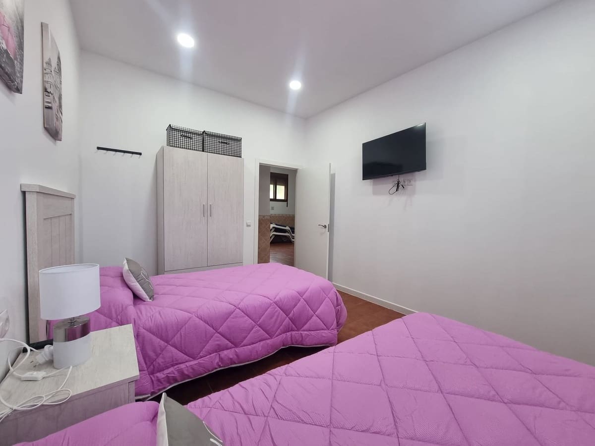 Chalet de 4 habitaciones en Alhaurín el Grande en venta con garaje - 590.000 € (Ref: 9509115)