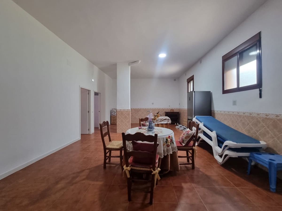 Chalet de 4 habitaciones en Alhaurín el Grande en venta con garaje - 590.000 € (Ref: 9509115)