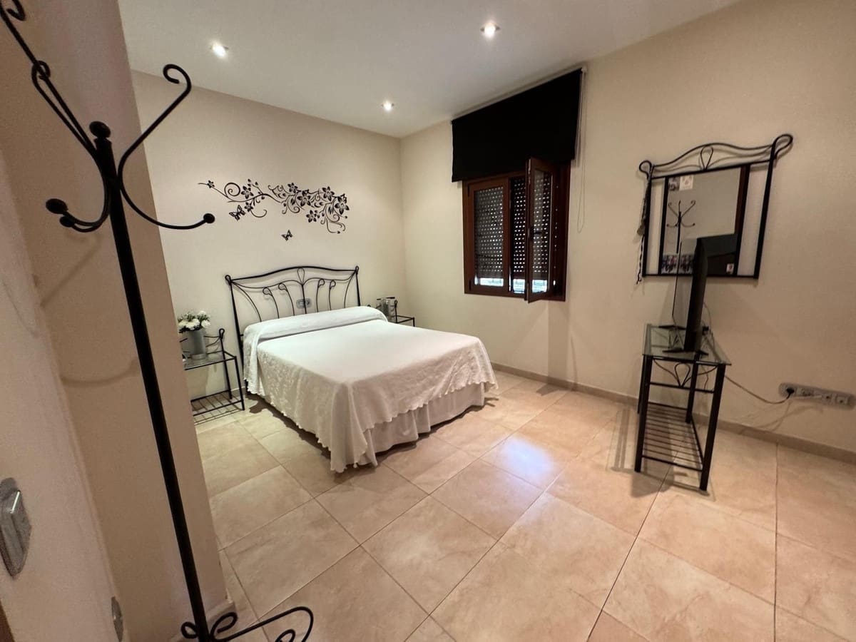 Chalet de 4 habitaciones en Benalmadena Costa en venta - 610.000 € (Ref: 9509116)