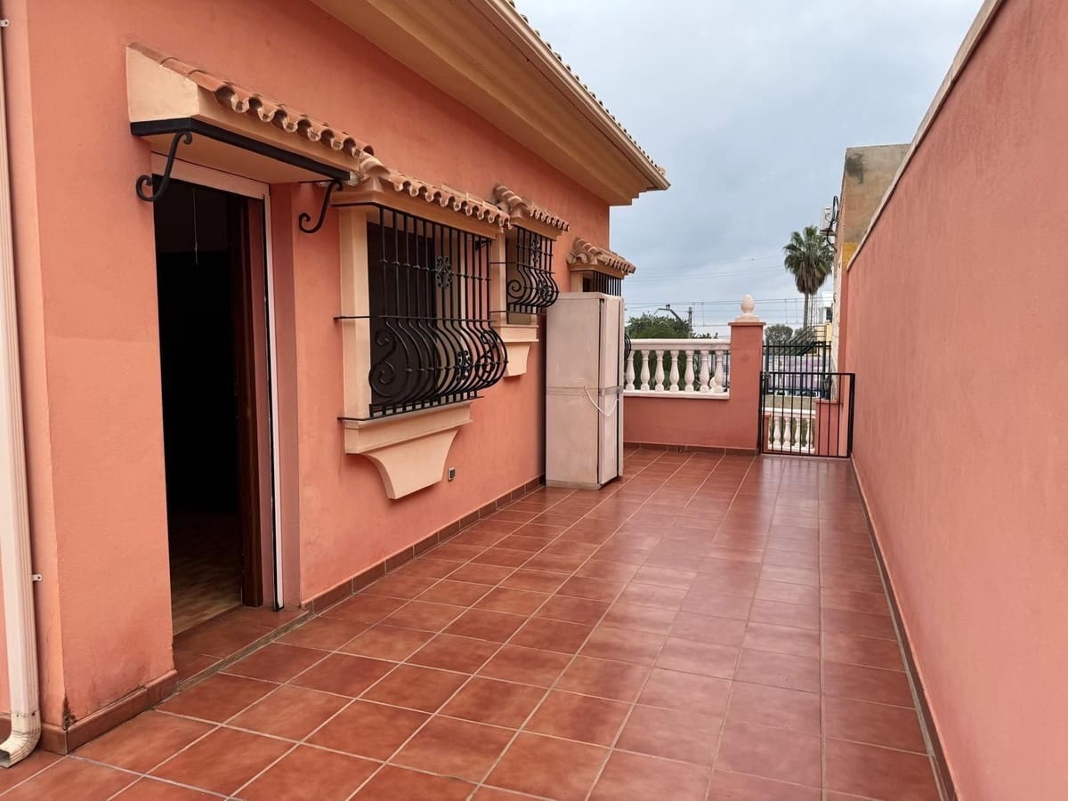 Chalet de 4 habitaciones en Benalmadena Costa en venta - 610.000 € (Ref: 9509116)