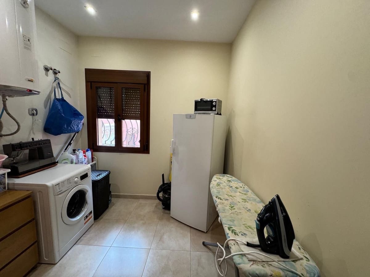 Chalet de 4 habitaciones en Benalmadena Costa en venta - 610.000 € (Ref: 9509116)