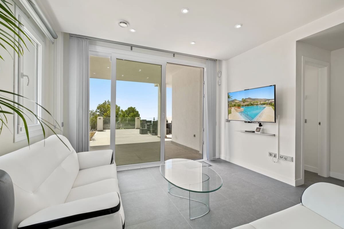 2 bedroom Apartment for sale in Benalmadena Costa with pool - € 535,000 (Ref: 9516282)